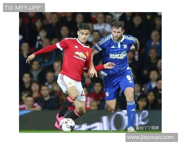 什鲁斯城对阵曼联的精彩较量展现英足坛的激烈竞争与激情碰撞